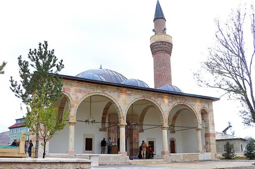 Hacı Ferahşat Bey Camii ve Medresesi